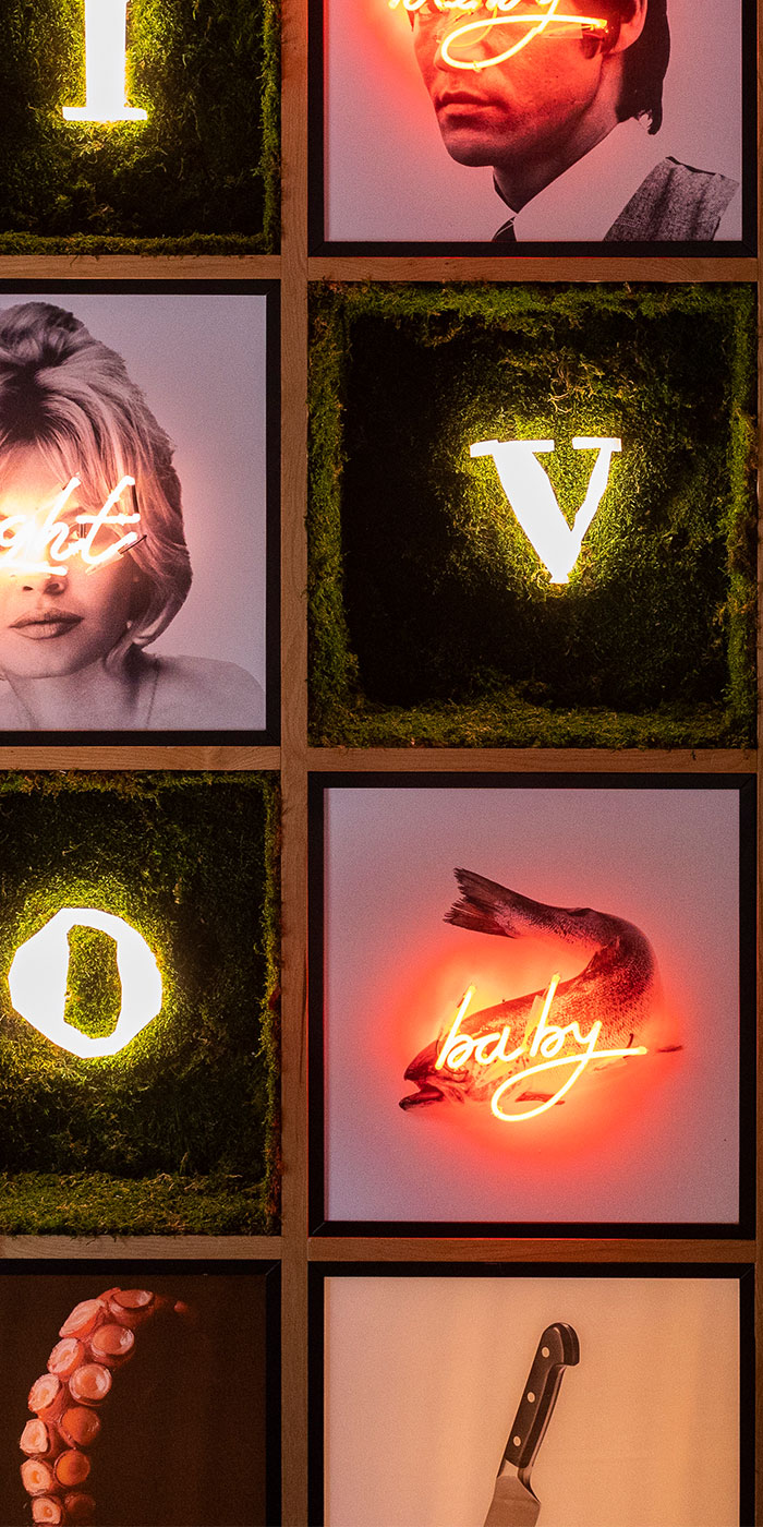 Come on Baby light my fire - Pared vegetal para restaurante